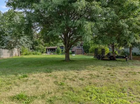 2130 W Jonathon Dr, Appleton, WI 54914