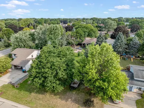 2130 W Jonathon Dr, Appleton, WI 54914 photo 5
