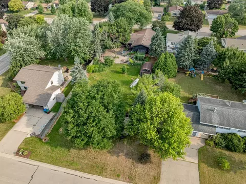 2130 W Jonathon Dr, Appleton, WI 54914 photo 4