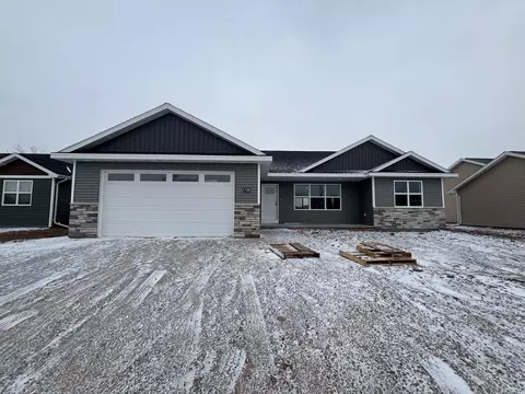 1729 Freeman Dr, Neenah, WI 54956