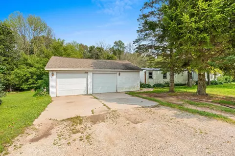 n3222 County Road B, Kewaunee, WI 54216