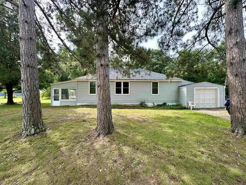 701 Park Ave, Crivitz, WI 54114