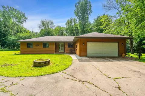 n5414 County Road D, New London, WI 54961