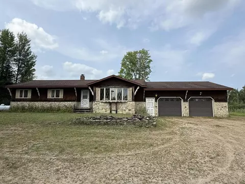 w5798 125 Road, Wallace, MI 49893