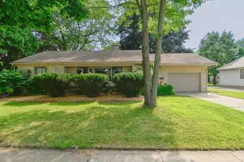 1343 Dousman St, Green Bay, WI 54303