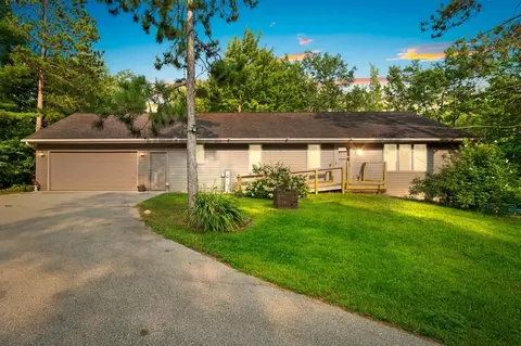 5868 Forest Lake Ln, Abrams, WI 54101