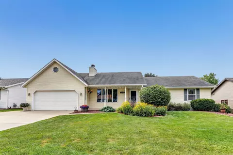 2556 Pecan St, Green Bay, WI 54311