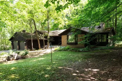 Exterior - w3936 Highview Drive, Appleton, WI 54913 photo 4 of 6