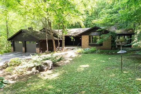 Exterior - w3936 Highview Drive, Appleton, WI 54913 photo 3 of 6