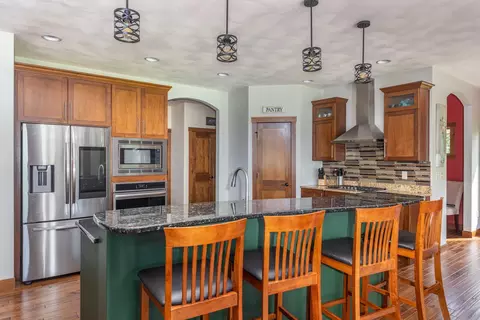 Kitchen - 1101 W Starview Ct, Appleton, WI 54913 photo 4 of 4