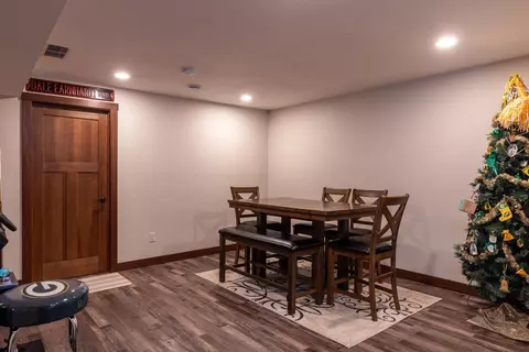 Dining - 1101 W Starview Ct, Appleton, WI 54913 photo 2 of 2
