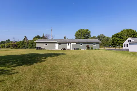 Exterior - n138 County Road N, Appleton, WI 54915 photo 7 of 10