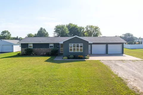 Exterior - n138 County Road N, Appleton, WI 54915 photo 2 of 10