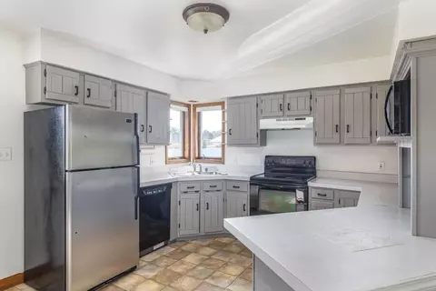 Kitchen - n138 County Road N, Appleton, WI 54915 photo 3 of 3