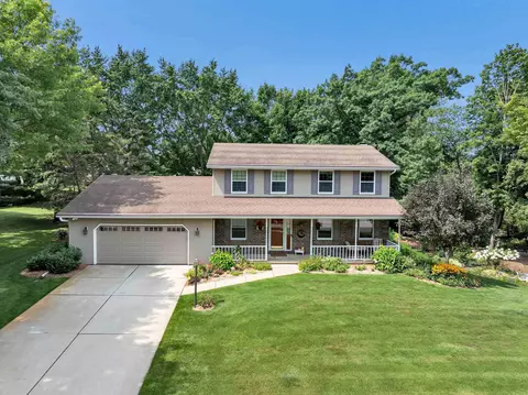 1121 Hillcrest Hts, Green Bay, WI 54313