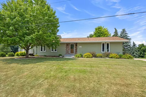 350 Highland St, Wrightstown, WI 54180