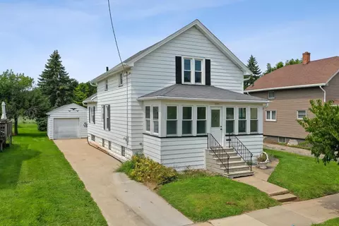 1117 Georgia St, Oshkosh, WI 54902