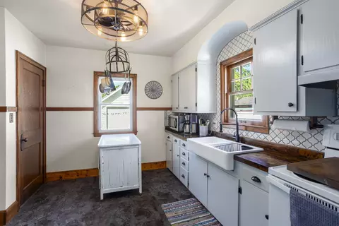 Kitchen - 1725 N Division St, Appleton, WI 54911 photo 1 of 2