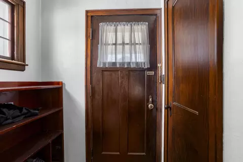 Entry Way - 1725 N Division St, Appleton, WI 54911 photo 1 of 1