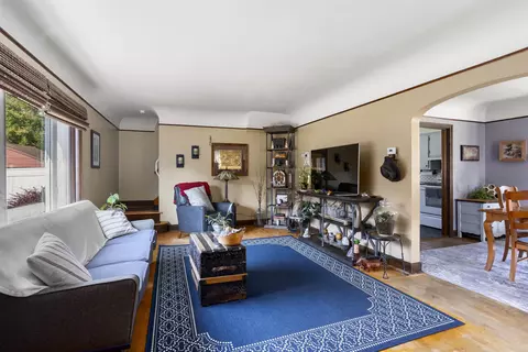 Living - 1725 N Division St, Appleton, WI 54911 photo 1 of 2