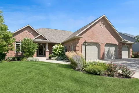 4021 Three Penny Ct, De Pere, WI 54115