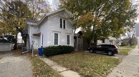 724 Jackson St, Oshkosh, WI 54901