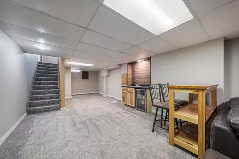 2212 N Summit St, Appleton, WI 54912 photo 18