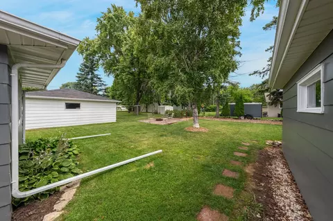 2212 N Summit St, Appleton, WI 54912 photo 29