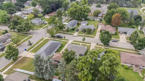 2212 N Summit St, Appleton, WI 54912 photo 41