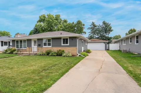 2212 N Summit St, Appleton, WI 54912 photo 34