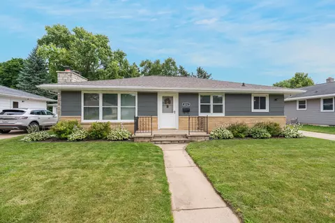 2212 N Summit St, Appleton, WI 54912 photo 33