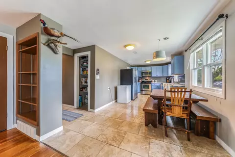 2212 N Summit St, Appleton, WI 54912 photo 5