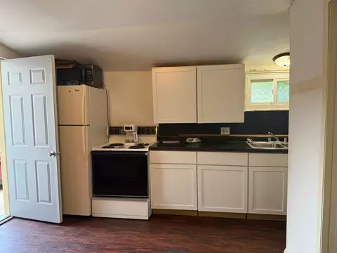 Kitchen - 506 E Spring St, Appleton, WI 54911 photo 4 of 4