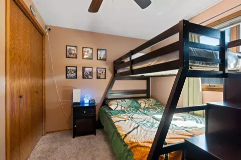 Bedroom - 2114 W Jonathon Dr, Appleton, WI 54914 photo 2 of 6