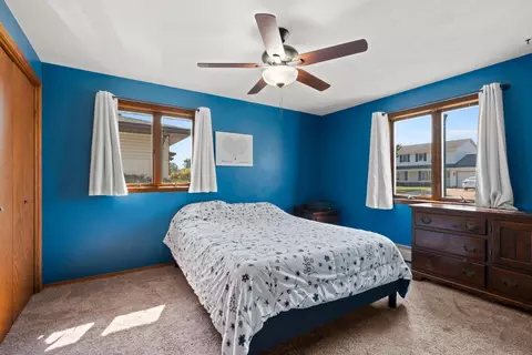 Bedroom - 2114 W Jonathon Dr, Appleton, WI 54914 photo 5 of 6