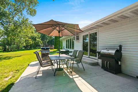 Exterior - 2114 W Jonathon Dr, Appleton, WI 54914 photo 8 of 9