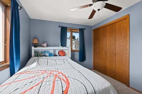 Bedroom - 2114 W Jonathon Dr, Appleton, WI 54914 photo 4 of 6