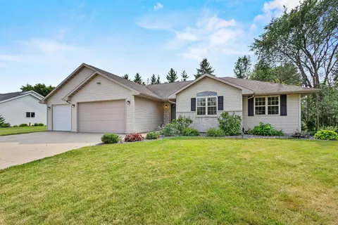 1959 S Cross Creek Cir, De Pere, WI 54115