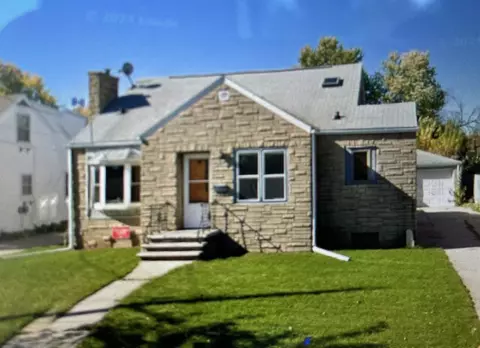 826 Racine St, Menasha, WI 54952