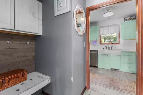 Entry Way - 2546 W Settlers Ct, Appleton, WI 54914 photo 1 of 2