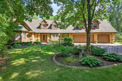 24 Woodhaven Ln, Kaukauna, WI 54130