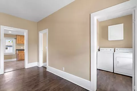 Entry Way - 1503 N Morrison St, Appleton, WI 54911 photo 3 of 4