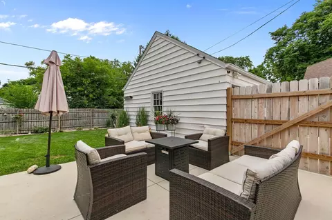 1521 S Memorial Dr, Appleton, WI 54915 photo 4