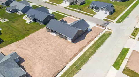 View/Area - 2951 E Sunstone Pl, Appleton, WI 54913 photo 2 of 4