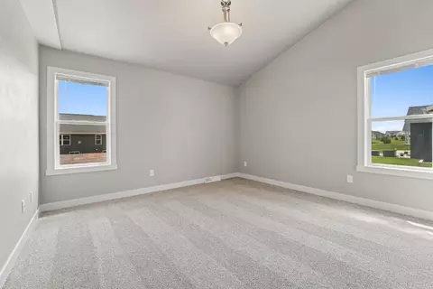 Bedroom - 2951 E Sunstone Pl, Appleton, WI 54913 photo 6 of 7