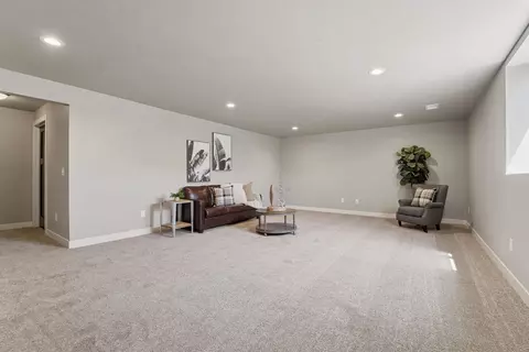 Living - 2951 E Sunstone Pl, Appleton, WI 54913 photo 4 of 5