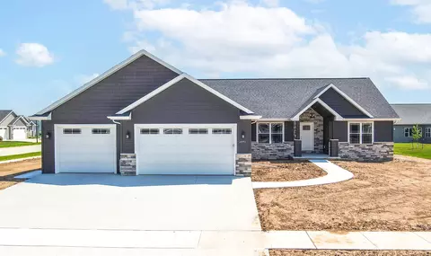 2951 E Sunstone Pl, Appleton, WI 54913