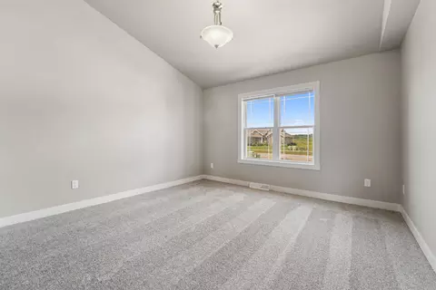 Bedroom - 2951 E Sunstone Pl, Appleton, WI 54913 photo 4 of 7