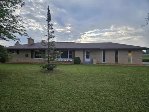 Exterior - n9264 Us 41, Daggett, MI 49821 photo 2 of 8