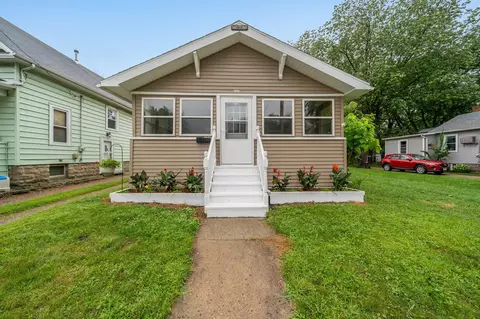 649 Mt Vernon St, Oshkosh, WI 54901
